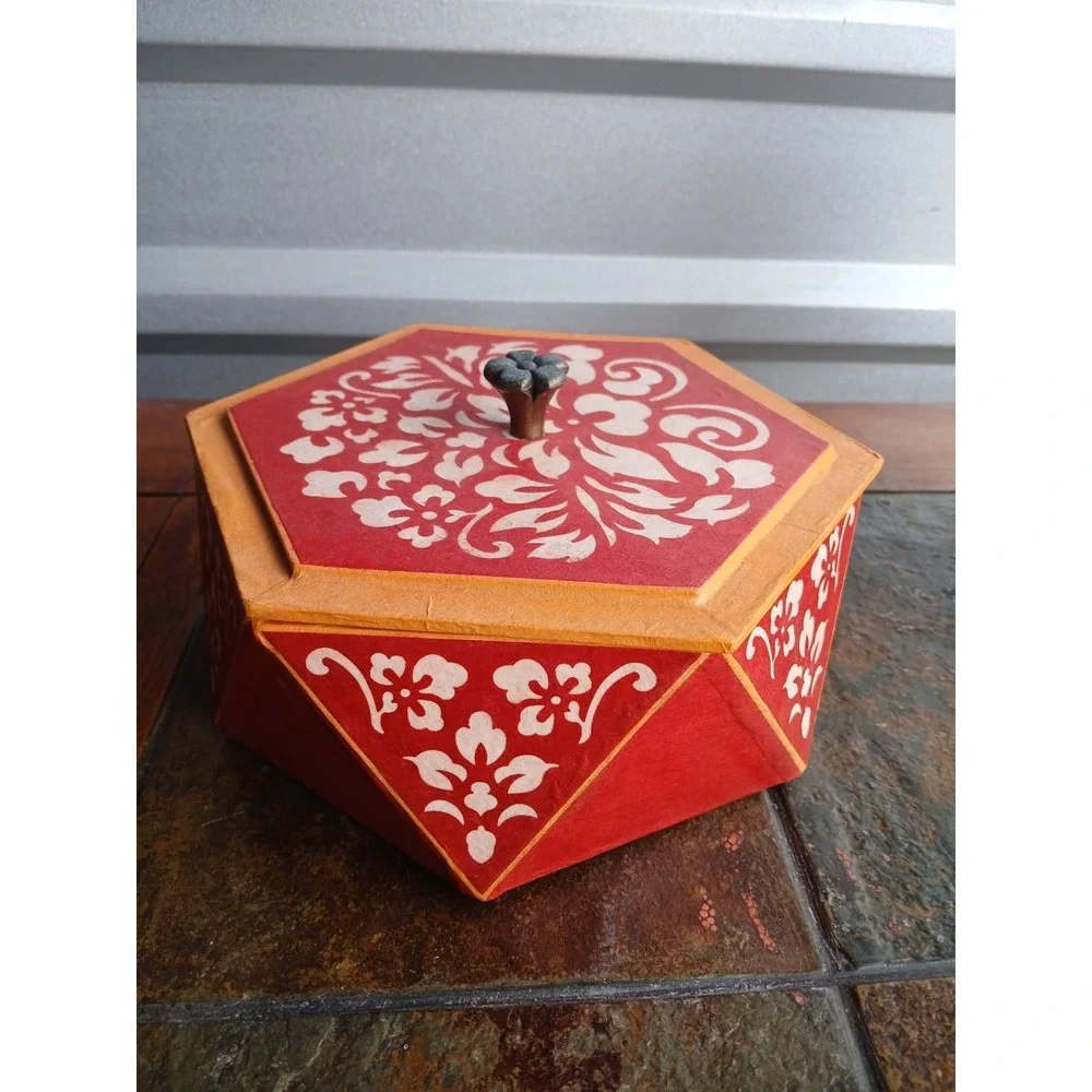 Vintage Kashmiri Papier Mache Hexagonal Trinket‎ Box Red Floral Stenciled 6